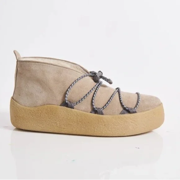 NWT Free People Snowdrop Genuine Shearling Boot - Picture 2 of 9